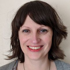 Dr Nichola Dobson
