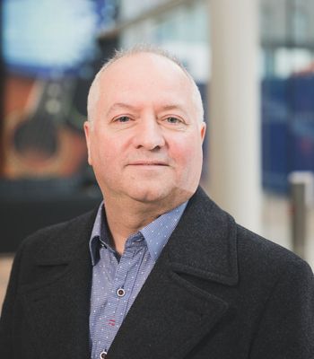 Headshot for Frank Lyons